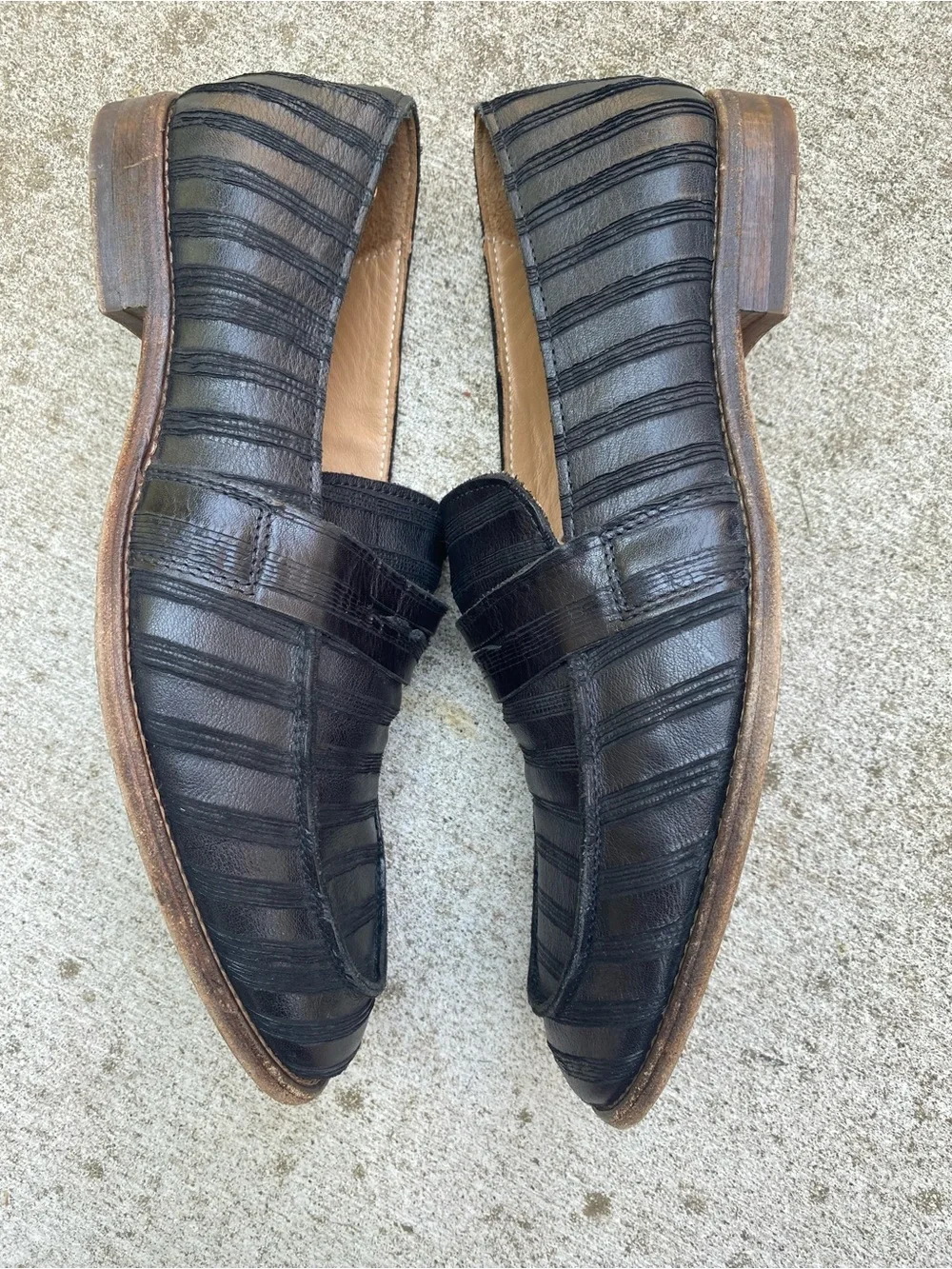 MOMA Handmade Italian VERO CUOIO Leather Loafers Euro 41 Stripe Texture